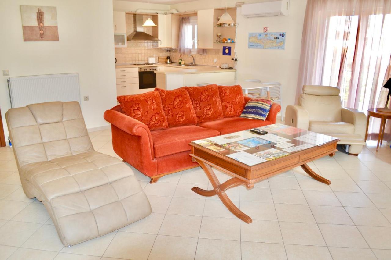 Giorgos Large Size Apartments -Family Friendly With Free Parking And Yard Views Héraklion Extérieur photo