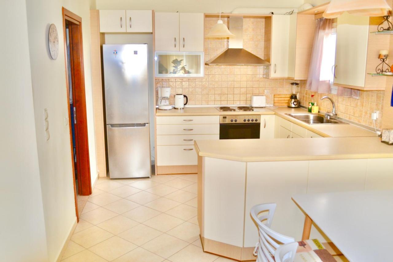 Giorgos Large Size Apartments -Family Friendly With Free Parking And Yard Views Héraklion Extérieur photo